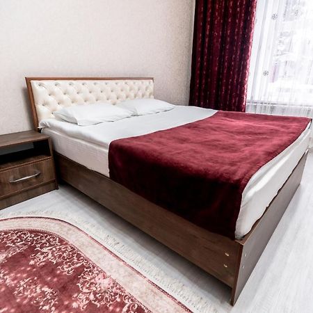 Mixx Hotel Каракол Экстерьер фото