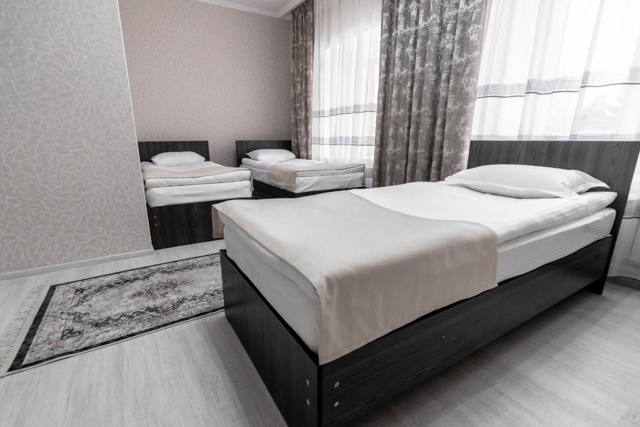 Mixx Hotel Каракол Экстерьер фото