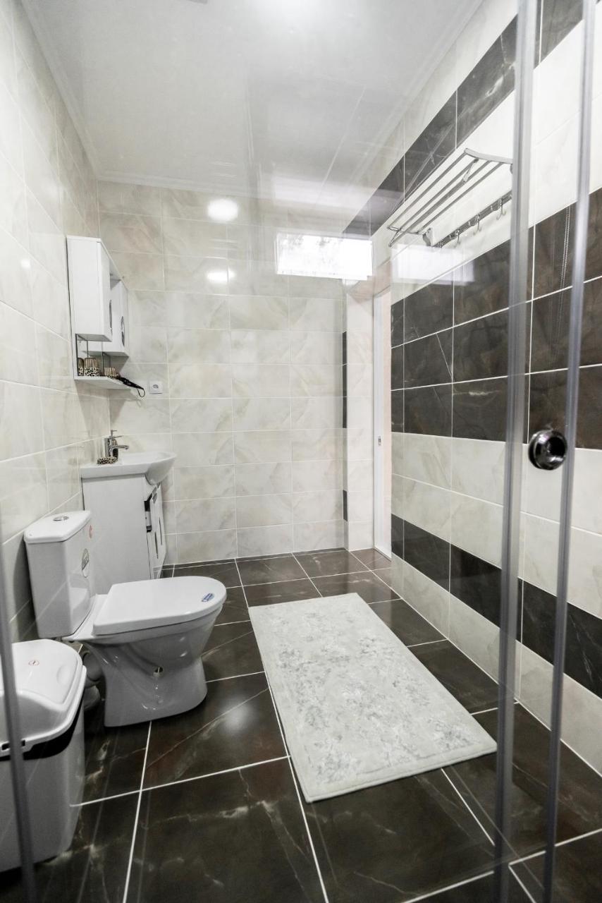 Mixx Hotel Каракол Экстерьер фото