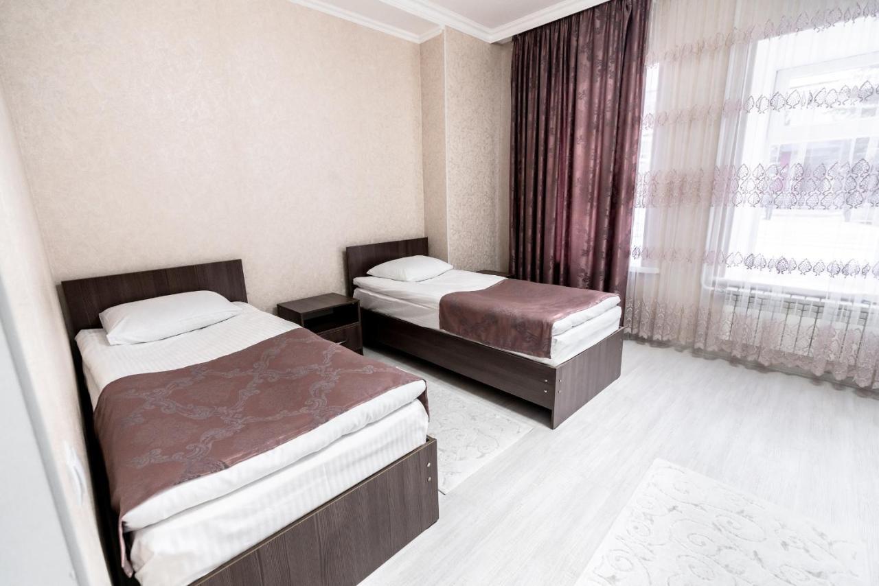Mixx Hotel Каракол Экстерьер фото